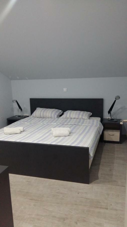 Apartments Sovran Vila Marija Prcanj Ngoại thất bức ảnh