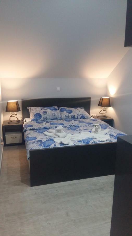 Apartments Sovran Vila Marija Prcanj Ngoại thất bức ảnh